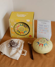 Load image into Gallery viewer, Пелюстковий барабан на 6 пелюсток 8 нот жовтий