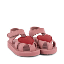 Load image into Gallery viewer, Sable heart sandal
