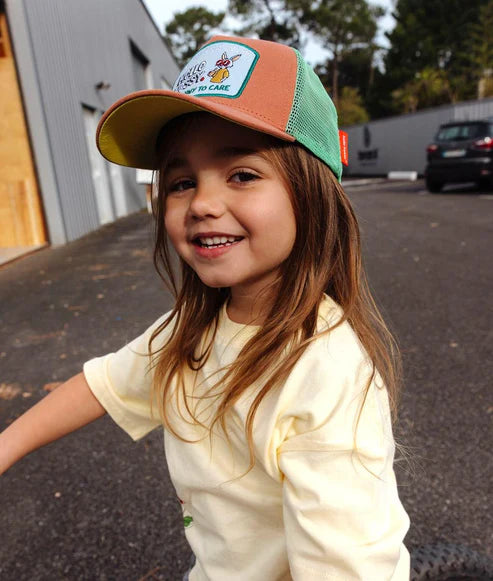 Кепка Too Bunny