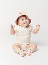 Load image into Gallery viewer, Різнокольорові зірки по всьому капелюху