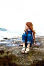 Load image into Gallery viewer, Surfer Olive sandals