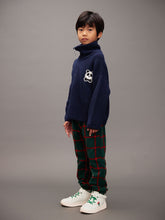 Load image into Gallery viewer, Светр Panda patch chunky knit half zip

