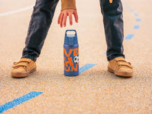 Load image into Gallery viewer, Термопляшка дитяча "Гра в м'яч" 500мл Shield Therm One, Sigg
