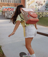 Load image into Gallery viewer, Рюкзак леопардовий
