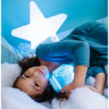 Load image into Gallery viewer, Сенсорна банка для гри Glo Pals Sensory Play Jar
