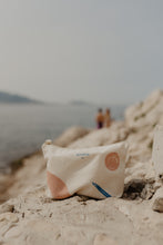 Load image into Gallery viewer, Косметичка Les Essentiels
