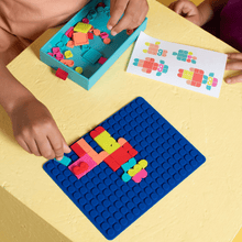 Load image into Gallery viewer, Мозаїка сенсорна для дітей силіконова синя Silipop, SuperPetit

