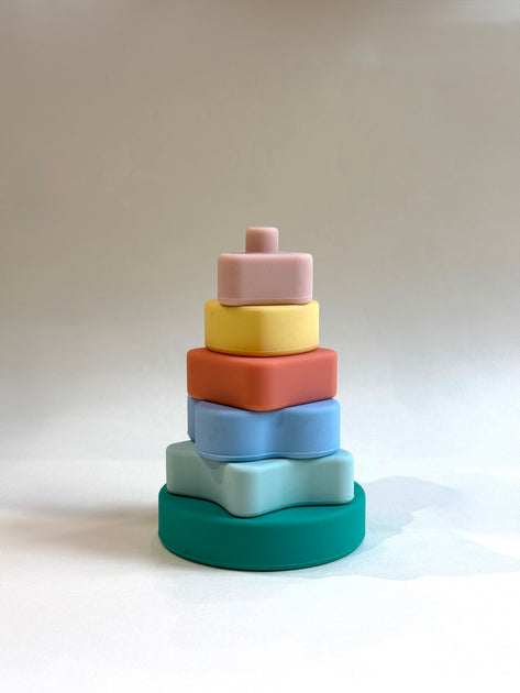 Іграшка-пірамідка PLAYFUL GEOMETRIC STACKER