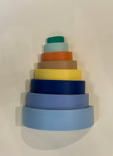 Load image into Gallery viewer, Іграшка-веселка PLAYFUL RAINBOWSTACKER CORAL
