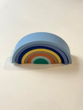 Load image into Gallery viewer, Іграшка-веселка PLAYFUL RAINBOWSTACKER CORAL
