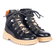 Load image into Gallery viewer, Черевики TEX-lace-up boot with contrast eyelet Angulus чорні
