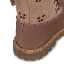 Load image into Gallery viewer, Zuri suede boots - canyon rose
