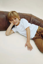 Load image into Gallery viewer, Футболка Crewneck
