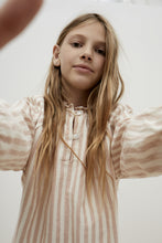 Load image into Gallery viewer, Ambra blouse
